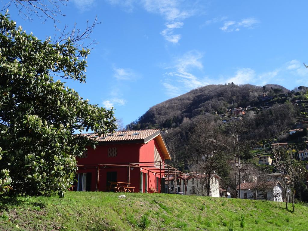 Ostello Casa Rossa لافينو-مومبيلو المظهر الخارجي الصورة